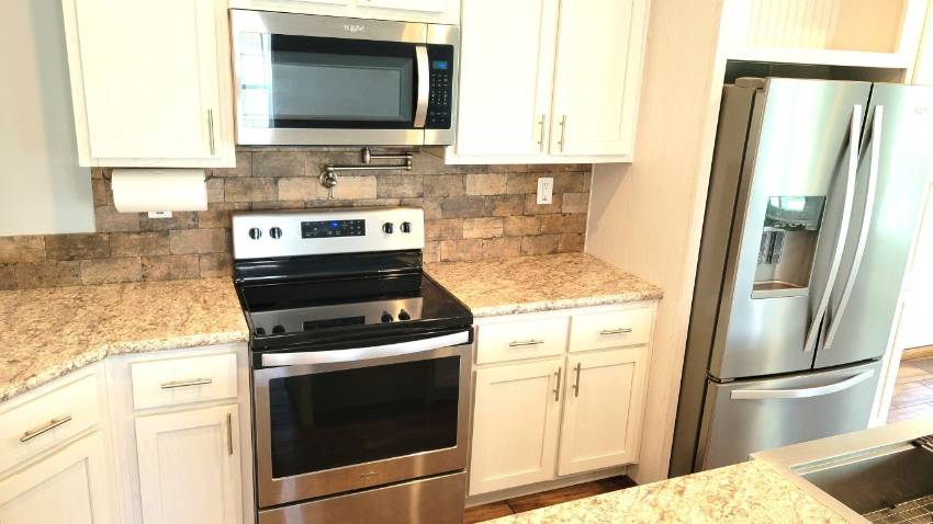 244 Siberian Cypress Circle a Winter Haven, FL Mobile or Manufactured Home for Sale